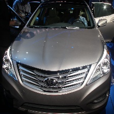 Hyundai_Azera_Sedan_2012.jpg