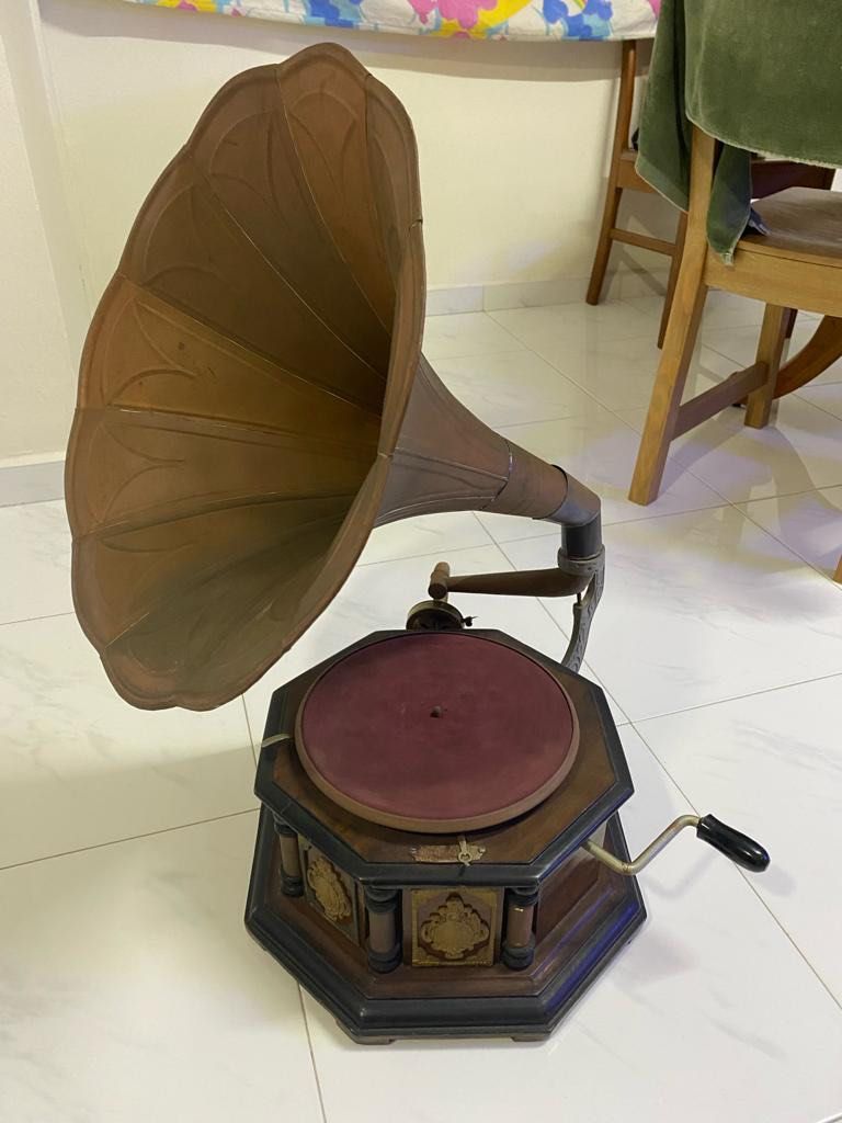 gramophone_test.jpeg