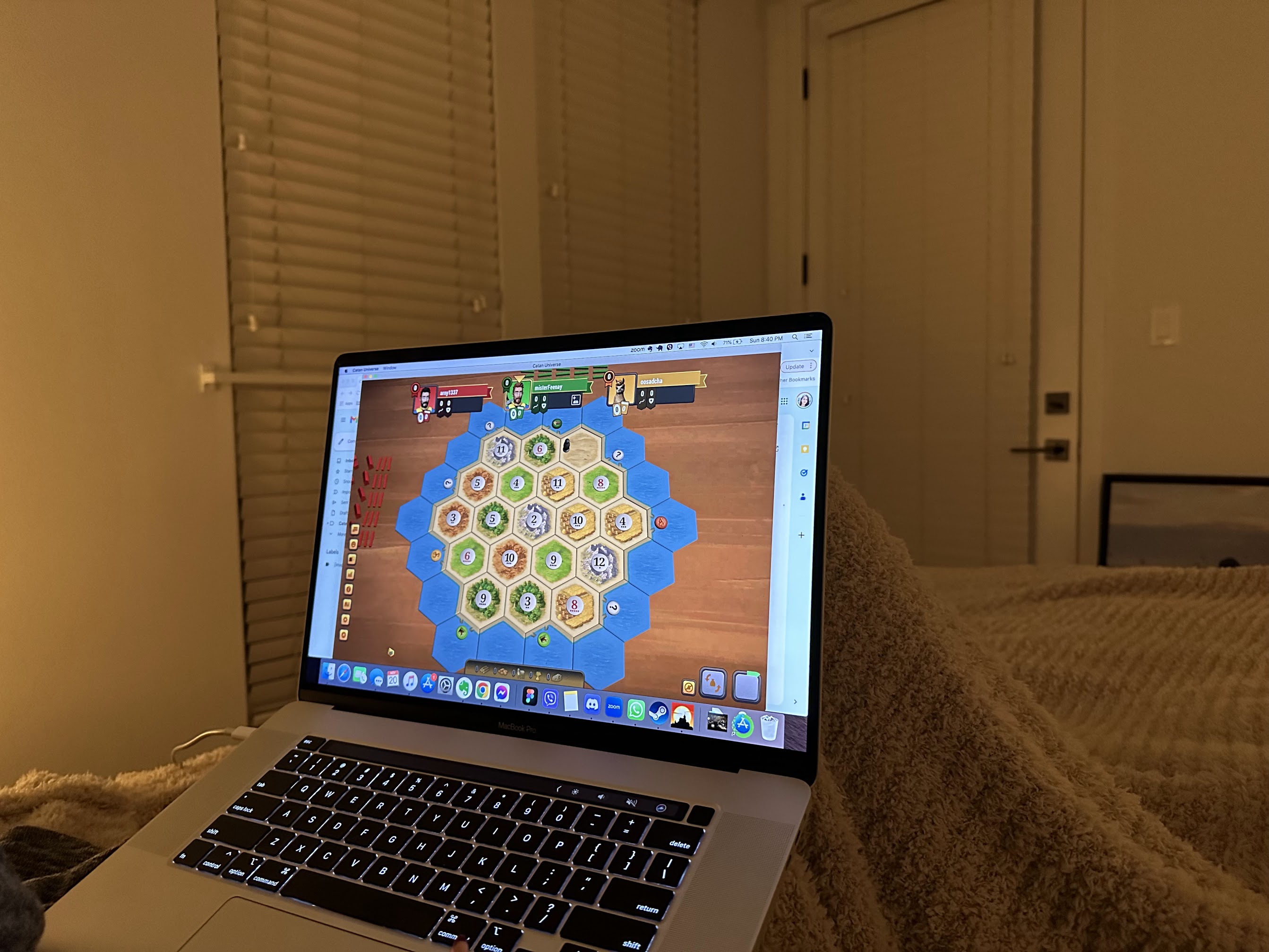 photo-of-macbook-catan-IMG_4817.jpg