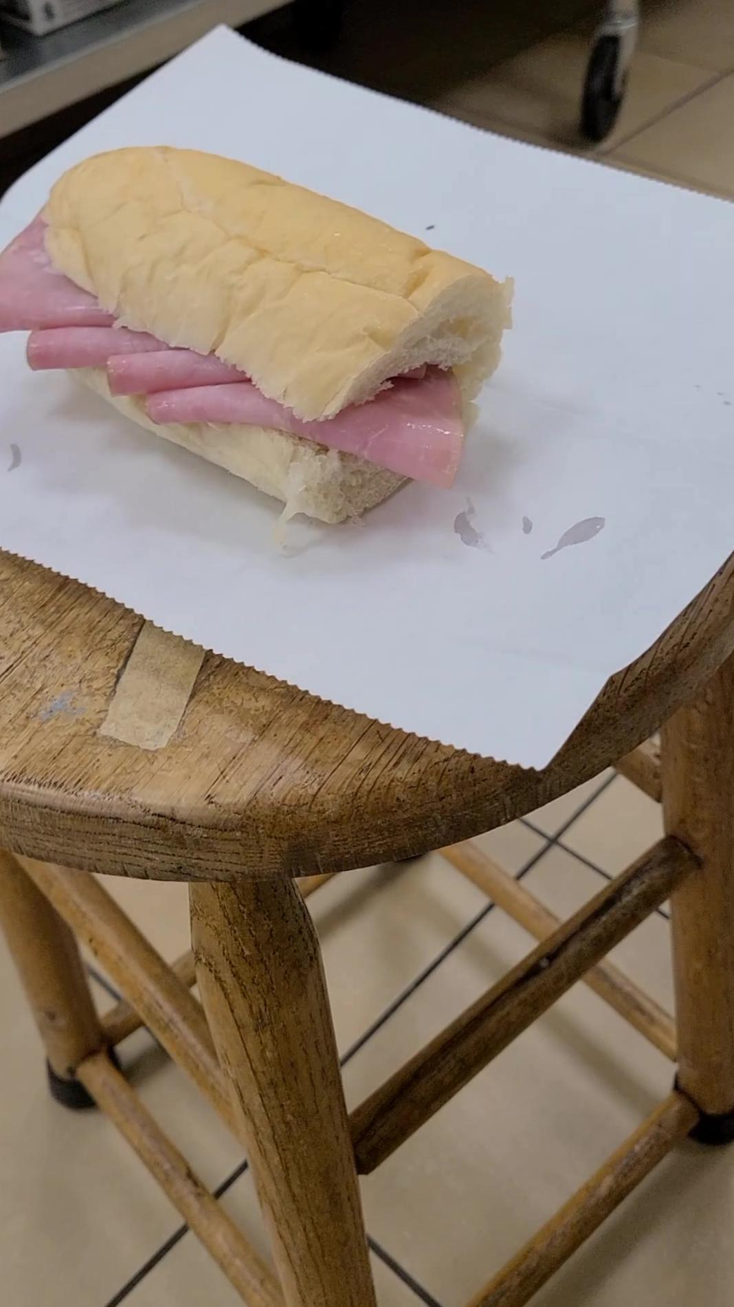 sandwich_0.jpg